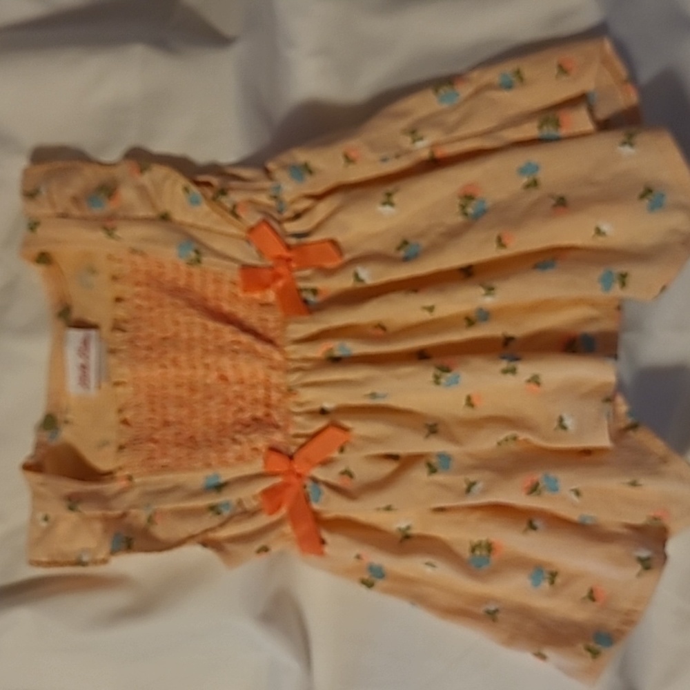 Little Lass* Smocked Front Dress* Peach/Floral Print* Sz 18 mo